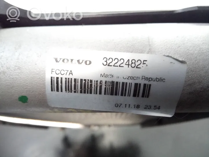 Volvo XC90 Radiatore di raffreddamento A/C (condensatore) 32224825