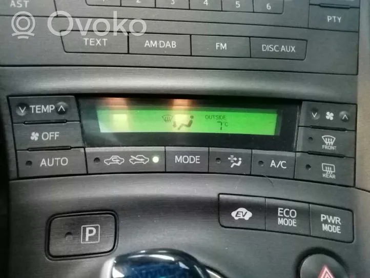 Toyota Prius (XW50) Panel klimatyzacji 