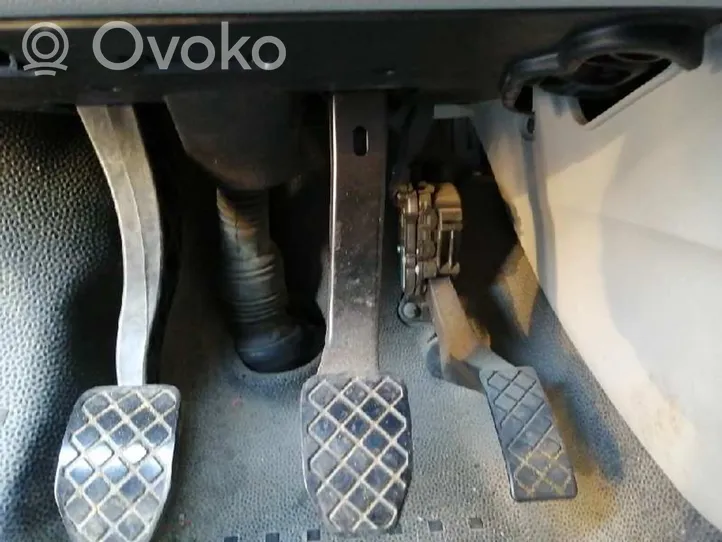 Volkswagen Transporter - Caravelle T6 Brake pedal 