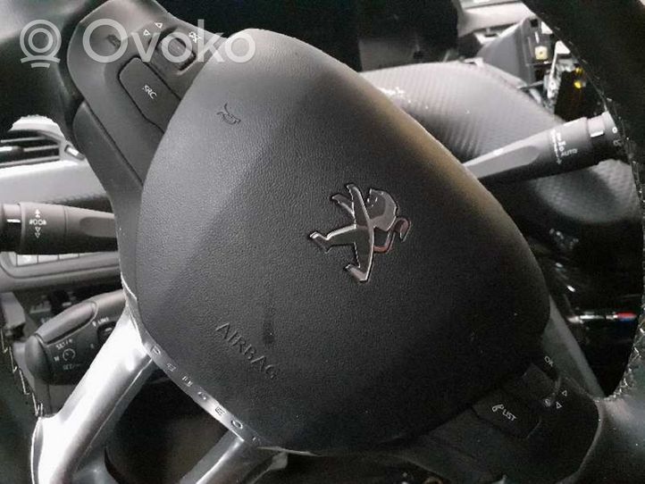 Peugeot 2008 II Steering wheel airbag 