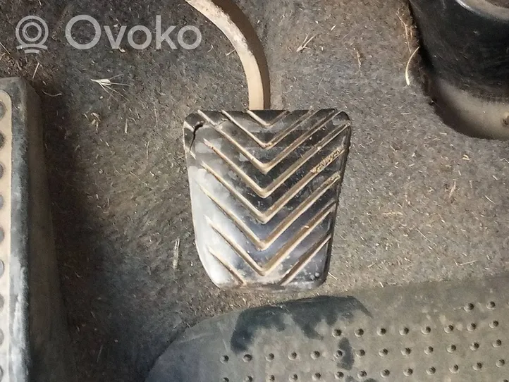 Mitsubishi Montero Clutch pedal 