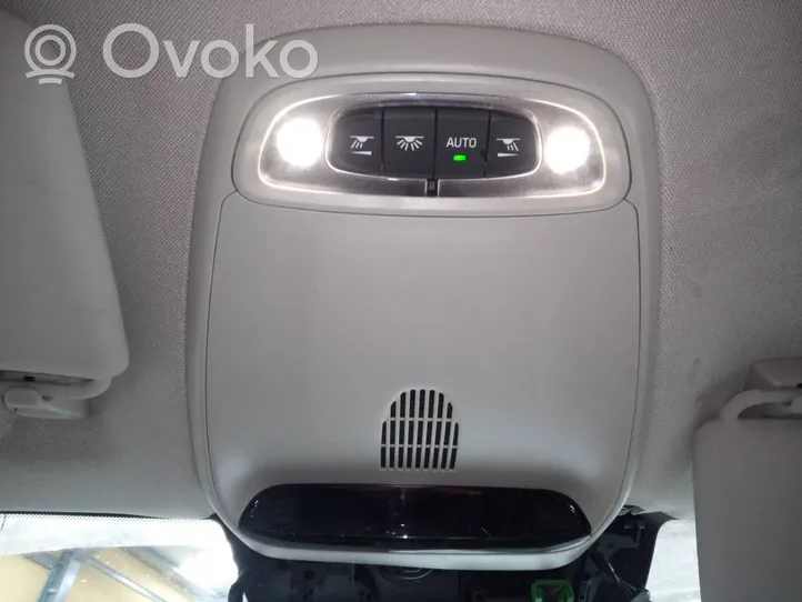 Volvo V40 Garniture de console d'éclairage de ciel de toit 