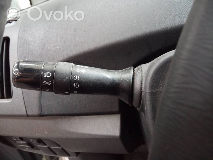 Toyota Prius (XW50) Manetka / Przełącznik kierunkowskazów 