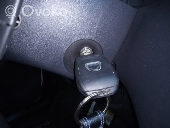 Dacia Dokker Считывающее устройство карточки зажигания 