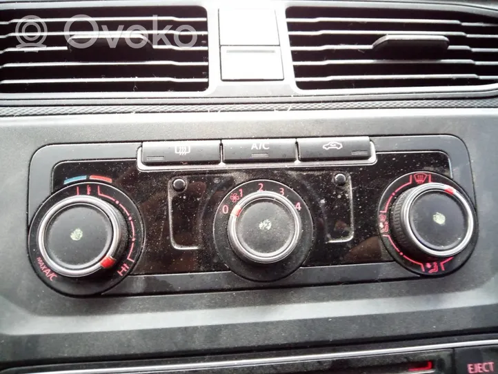Volkswagen Caddy Panel klimatyzacji 