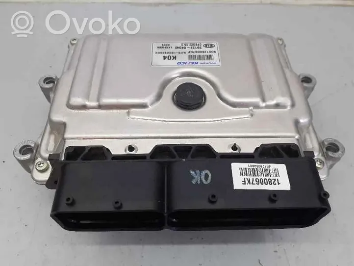 KIA Stonic Calculateur moteur ECU 3912804040