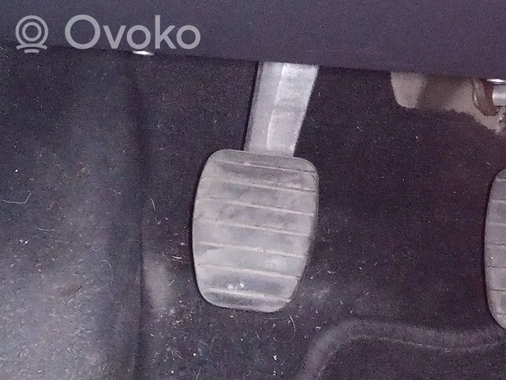 Dacia Duster Sankabos pedalas 
