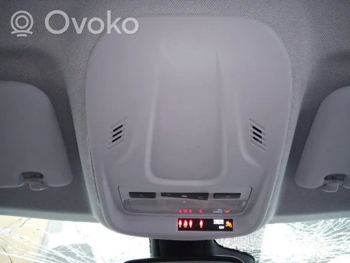 Opel Crossland X Panel oświetlenia wnętrza kabiny 