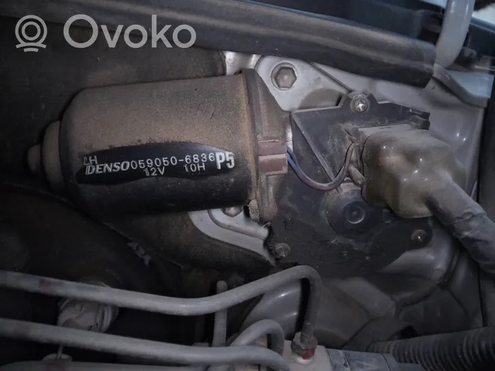 Suzuki Jimny Etupyyhkimen vivusto ja moottori 0590506836