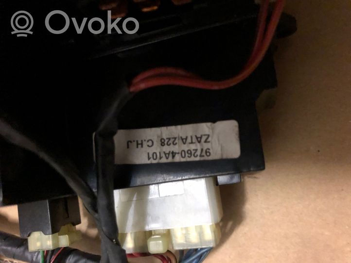 Hyundai H200 Climate control unit 972504A101