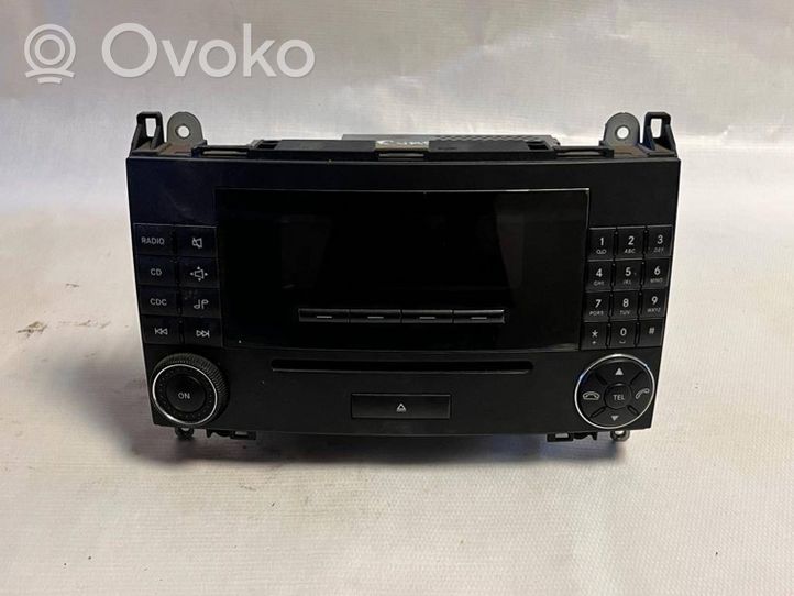 Mercedes-Benz A W169 Panel / Radioodtwarzacz CD/DVD/GPS A1698700289