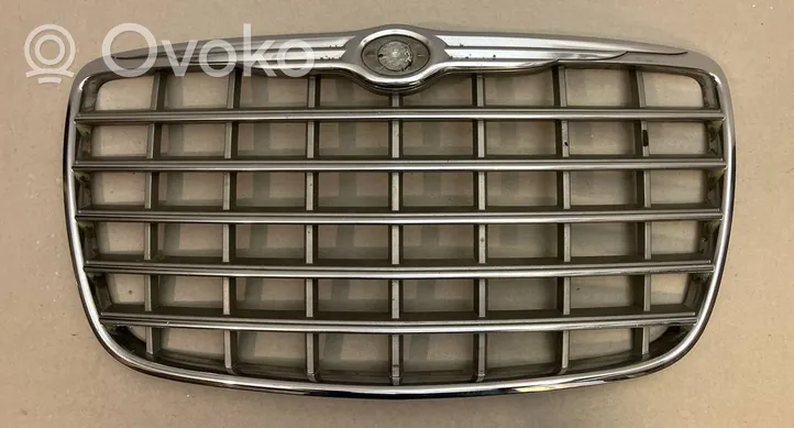 Chrysler 300 - 300C Atrapa chłodnicy / Grill 04805927AA