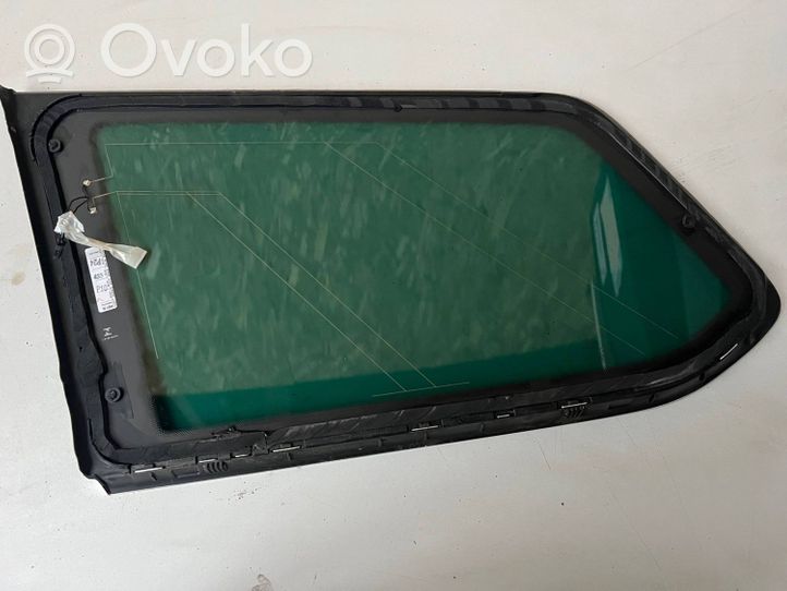 Volkswagen PASSAT B8 Galinis šoninis kėbulo stiklas 3G9845298