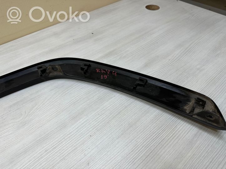 Toyota RAV 4 (XA50) Priekinės arkos apdaila 756014216000