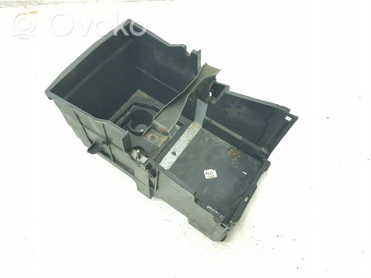 Ford Kuga I Battery tray 4M5110723