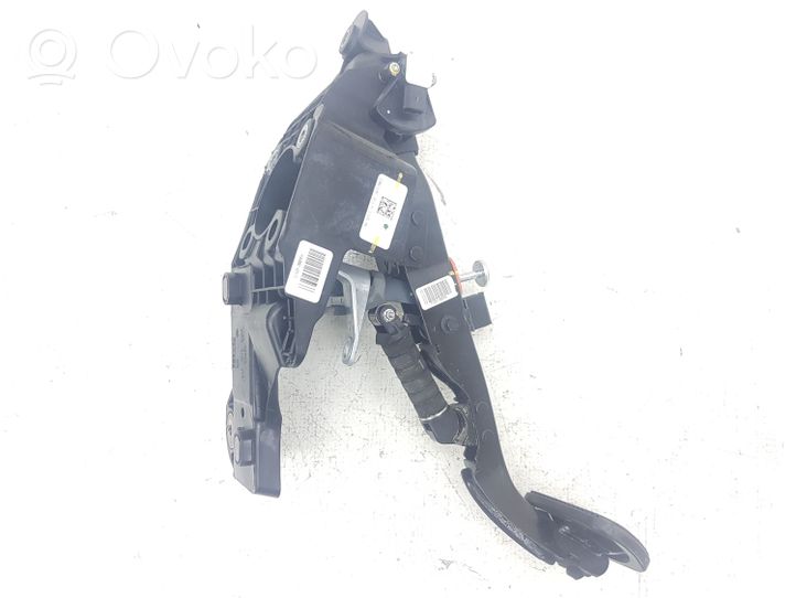 Ford C-MAX II Brake pedal C346CV682455