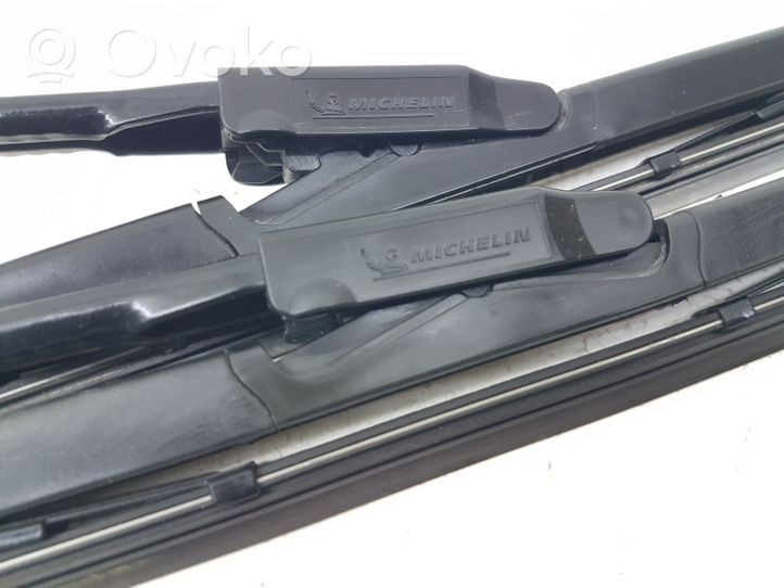 Ford C-MAX II Windshield/front glass wiper blade DM5117C495