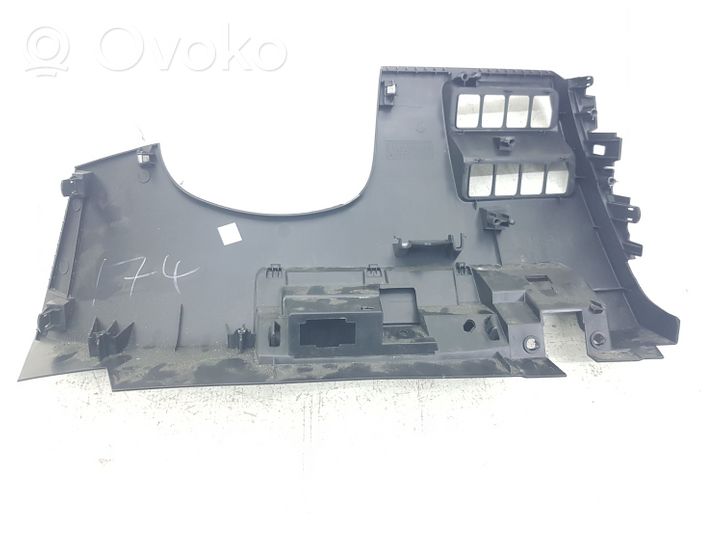 Nissan Qashqai Garniture panneau inférieur de tableau de bord 681064EH0C