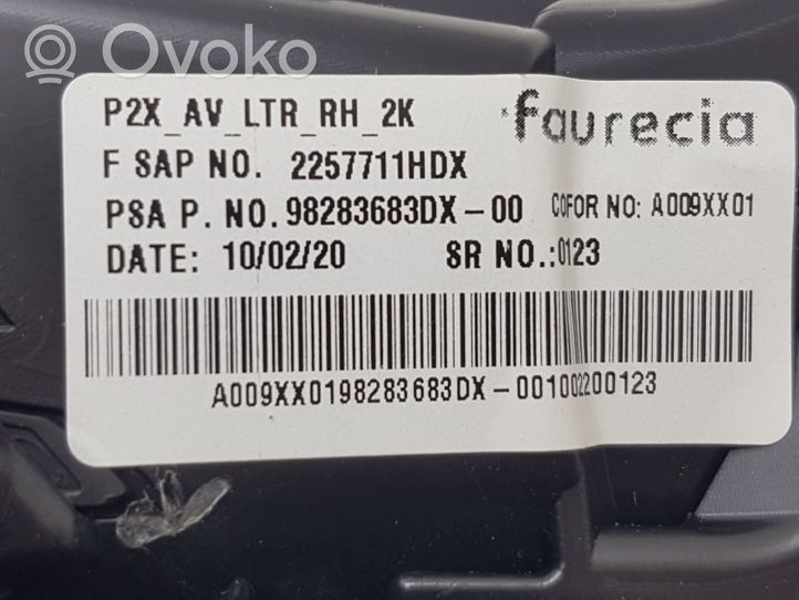 Peugeot 208 Boczna kratka nawiewu deski rozdzielczej 9823459480