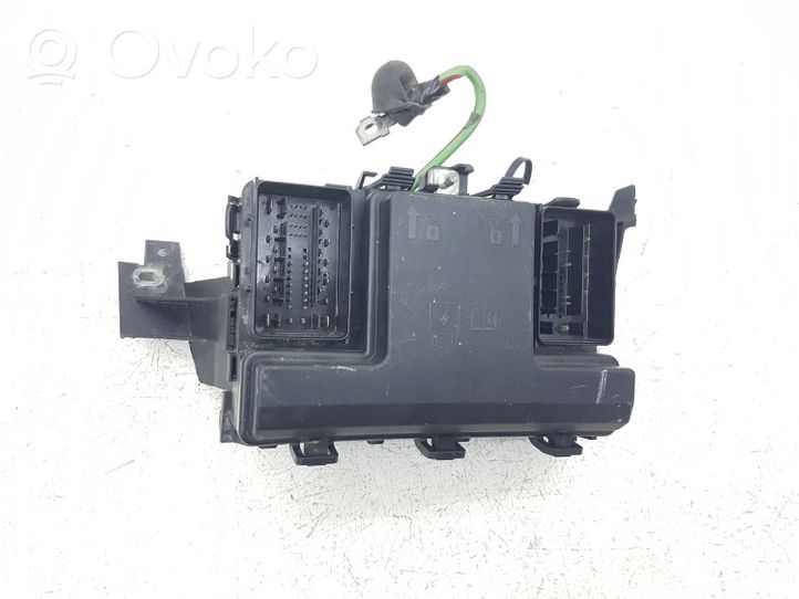 Ford Fusion II Fuse box set DG9T14A067