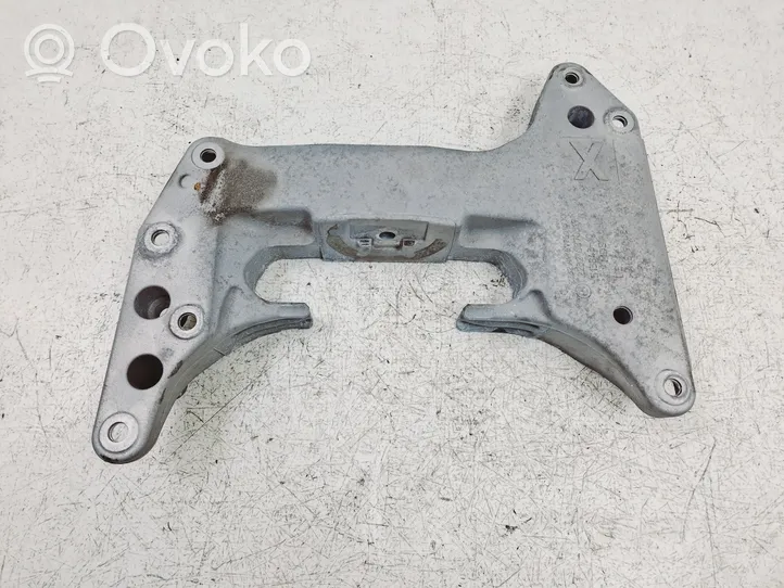 BMW 5 G30 G31 Supporto di montaggio scatola del cambio 51384310