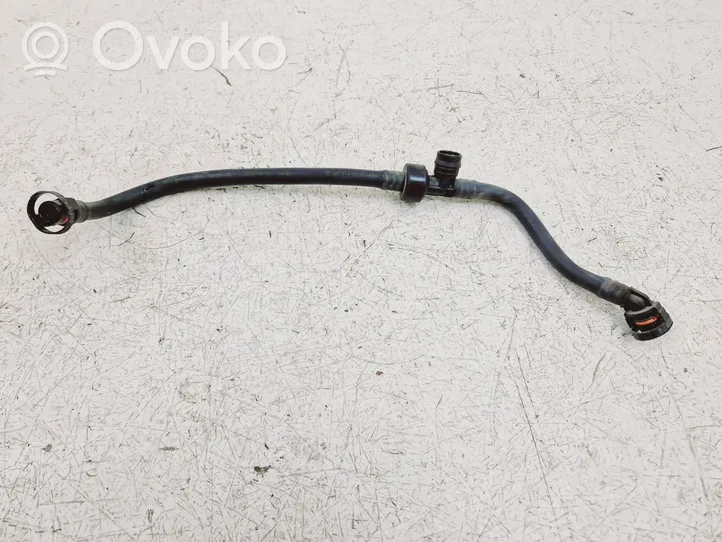 BMW 5 G30 G31 Tuyau sous vide 1390860516002