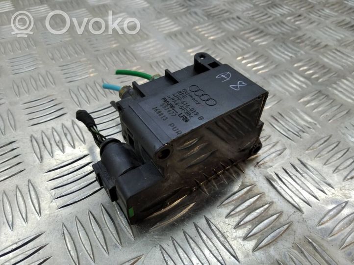 Audi A8 S8 D5 Rozdzielacz / Blok zaworowy zawieszenia pneumatycznego osi tylnej 4H0616013