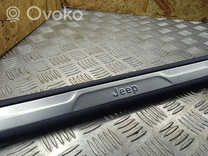 Jeep Grand Cherokee Altro elemento di rivestimento sottoporta/montante 1NC81LC5AB