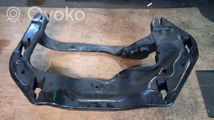 BMW X6 F16 Gearbox mounting bracket 