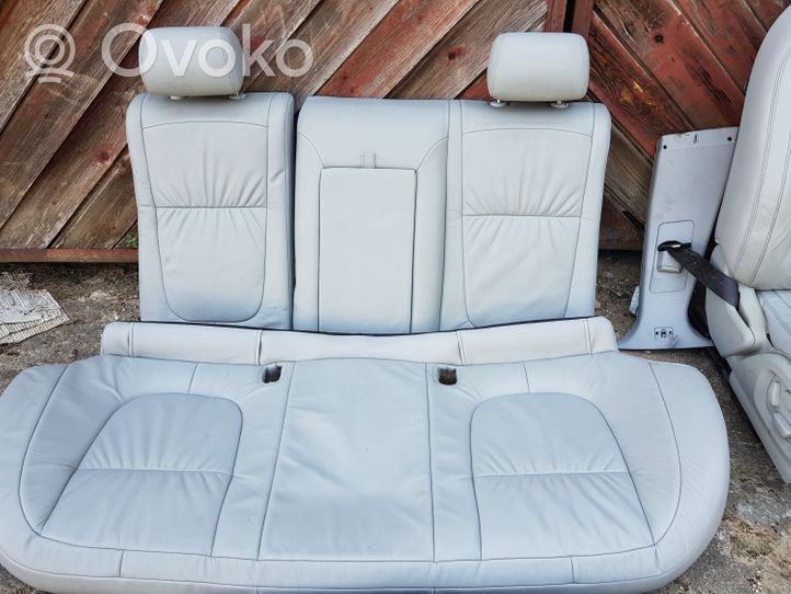 Jaguar XF Seat set 