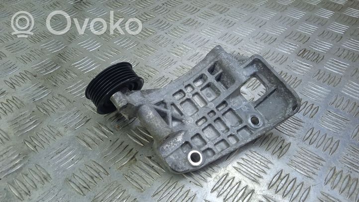 Volkswagen Touareg II Supporto del generatore/alternatore 059903143AJ