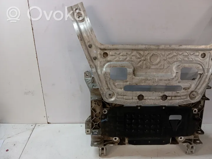 Maserati Levante Etuapurunko 670102652