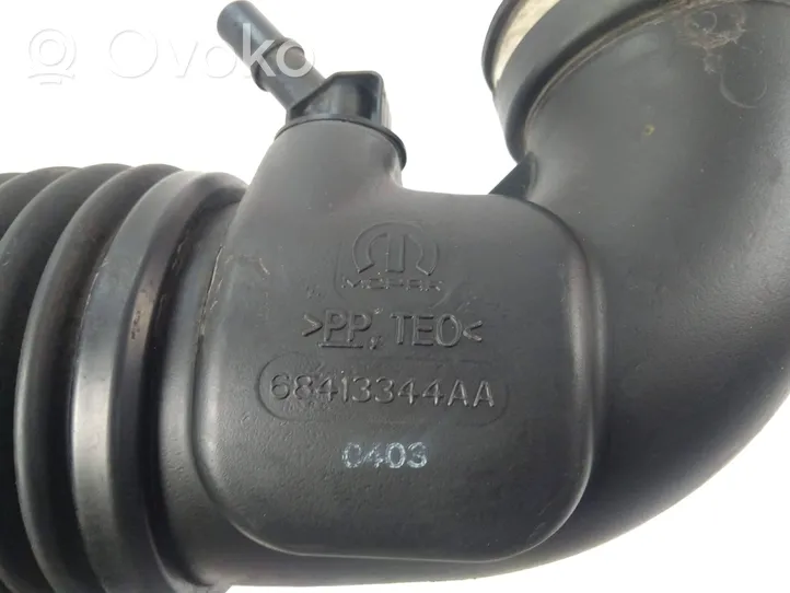 Chrysler Charger Oro filtro dėžė 68413349AB