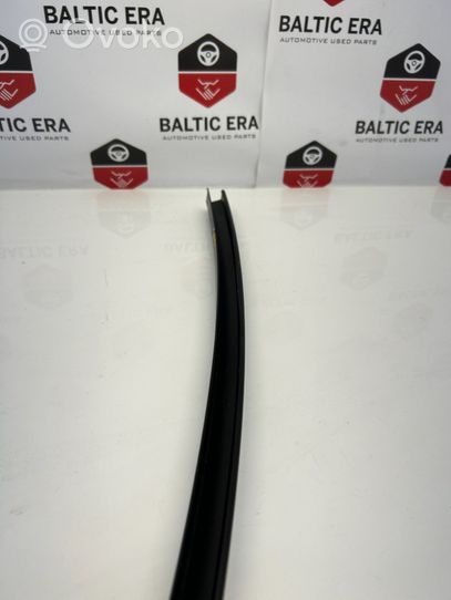 BMW 3 F30 F35 F31 Rivestimento modanatura del vetro della portiera posteriore 7258337