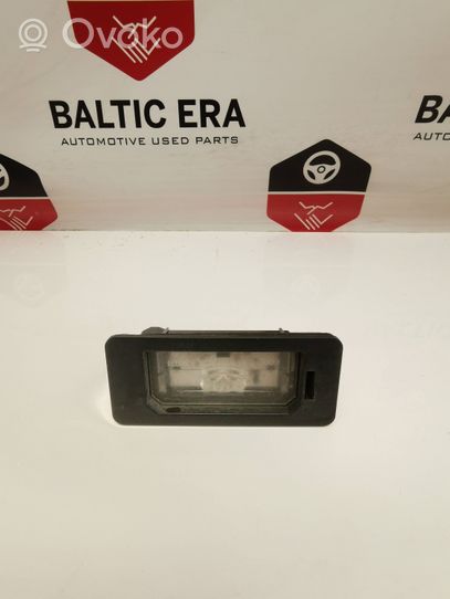 BMW 5 GT F07 Lampa oświetlenia tylnej tablicy rejestracyjnej 7410302