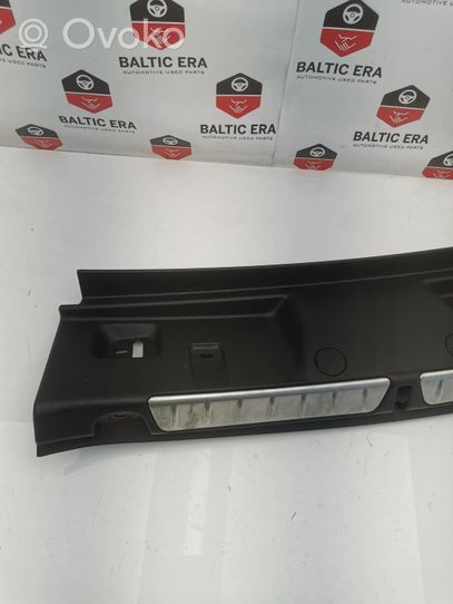 BMW 4 F36 Gran coupe Tailgate/boot lid lock trim 7309520