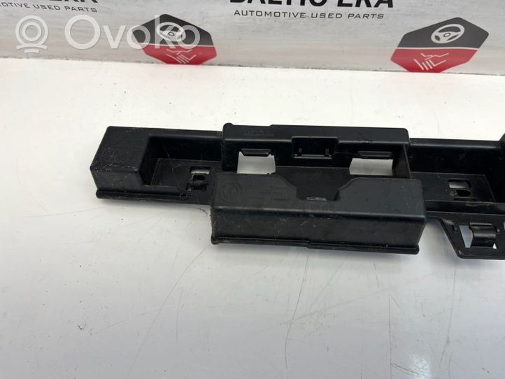 BMW 1 F20 F21 Support de montage de pare-chocs avant 7268076