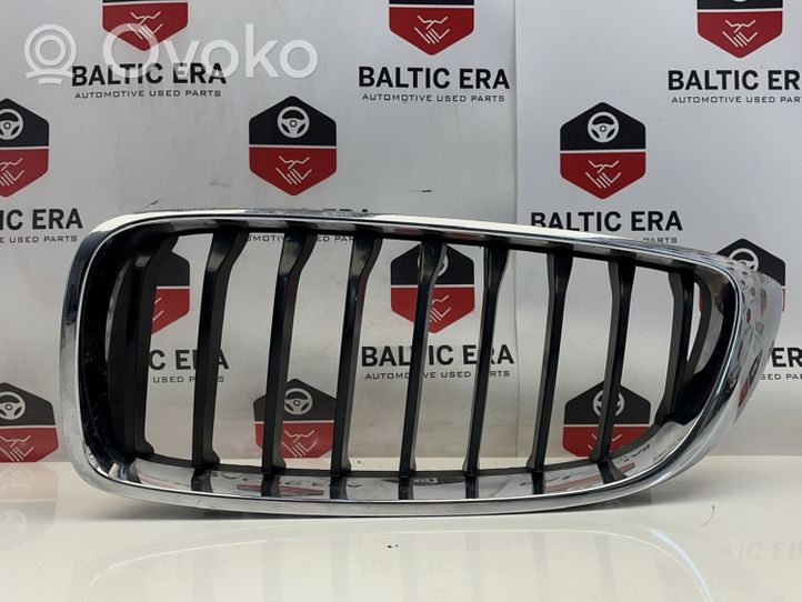 BMW 4 F32 F33 Maskownica / Grill / Atrapa górna chłodnicy 7294819