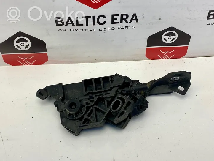 BMW 3 G20 G21 Galinis laikiklis bamperio 7453426