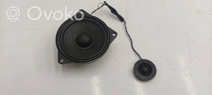 BMW i4 Enceinte subwoofer 2622545