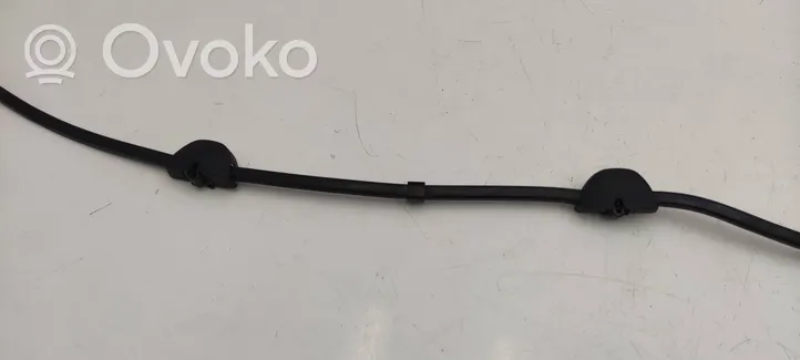 BMW M5 F90 Windshield washer spray nozzle 7388756