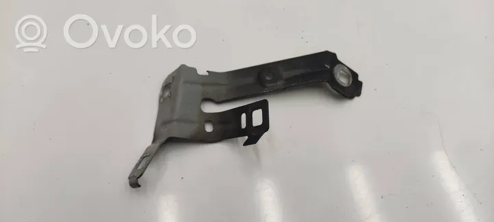 KIA Stinger Fender mounting bracket 