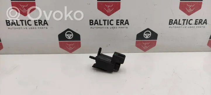 BMW 3 F30 F35 F31 Zawór podciśnienia / Elektrozawór turbiny 702318