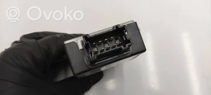 BMW X3 G01 Degvielas sūkņa vadības bloks 9452468