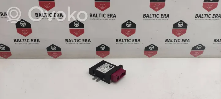 BMW 3 F30 F35 F31 Degalų (kuro) siurblio valdymo blokas 7411596