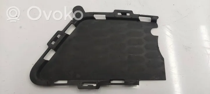 BMW 3 F30 F35 F31 Pretmiglas luktura dekoratīvais režģis 8062635