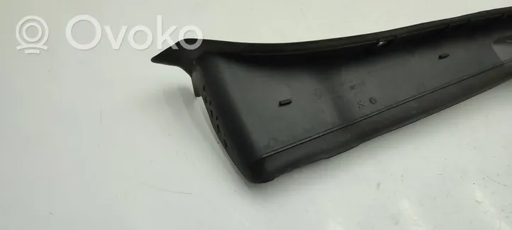 BMW 1 F20 F21 Front door rubber seal 7269998