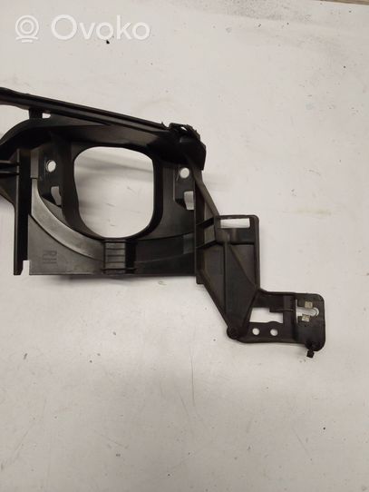 BMW X5 E70 Fender mounting bracket 7157990