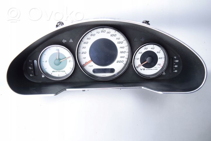 Mercedes-Benz CLS AMG C219 Compteur de vitesse tableau de bord 2195405011