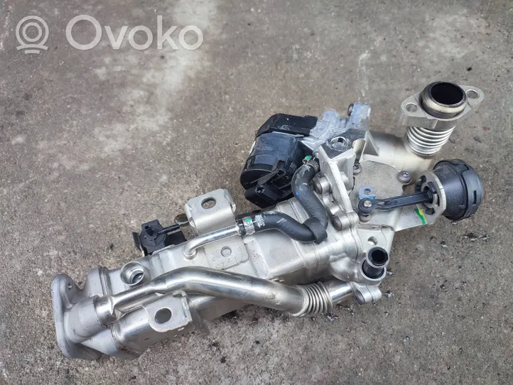 BMW 3 F30 F35 F31 Zawór EGR 11717823210